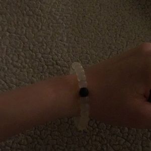 Small clear spheres bracelet